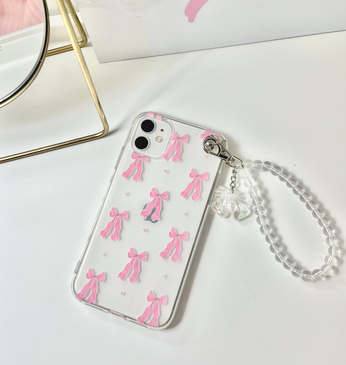 Pretty pink bow chain case
