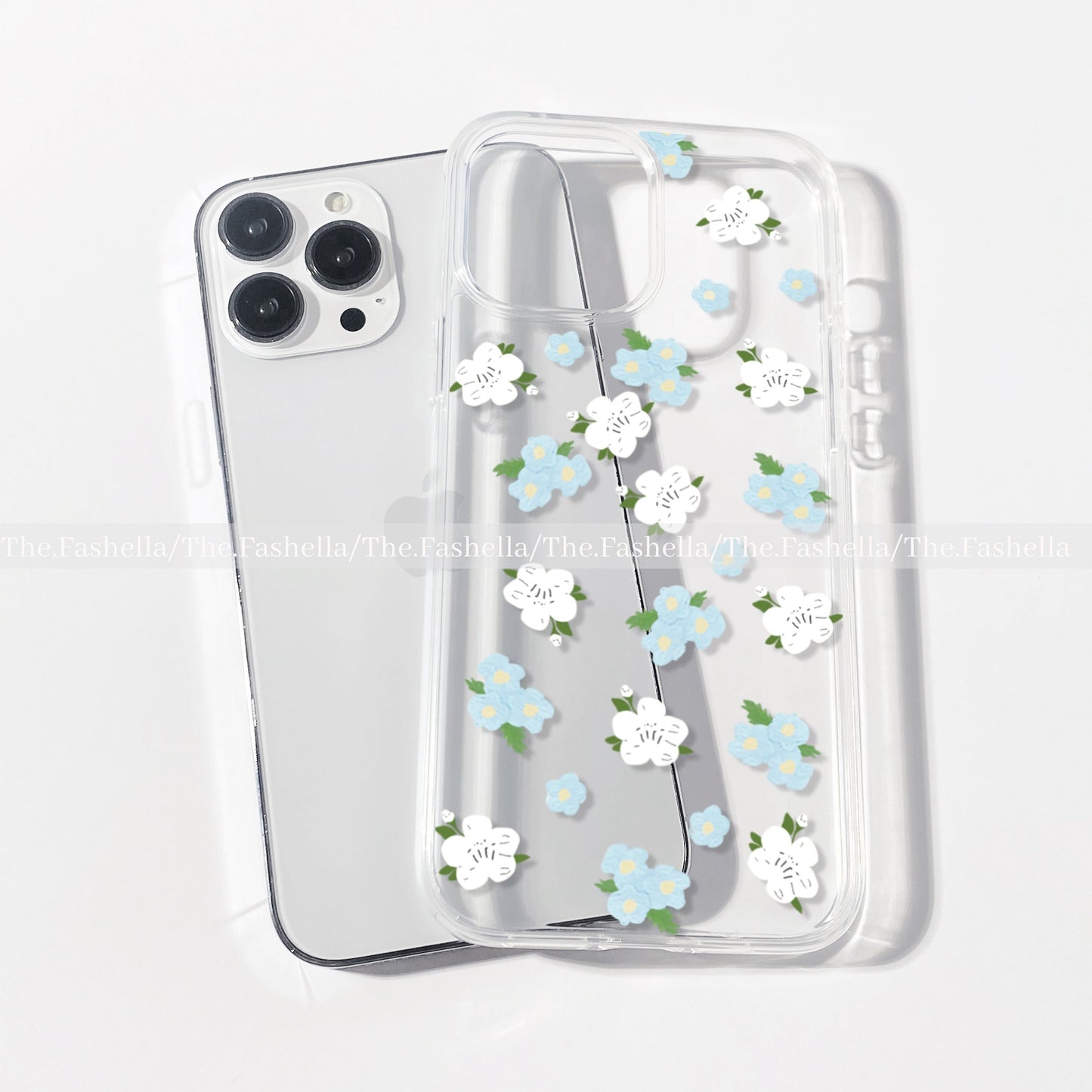 Pretty blue flower aesthetic case