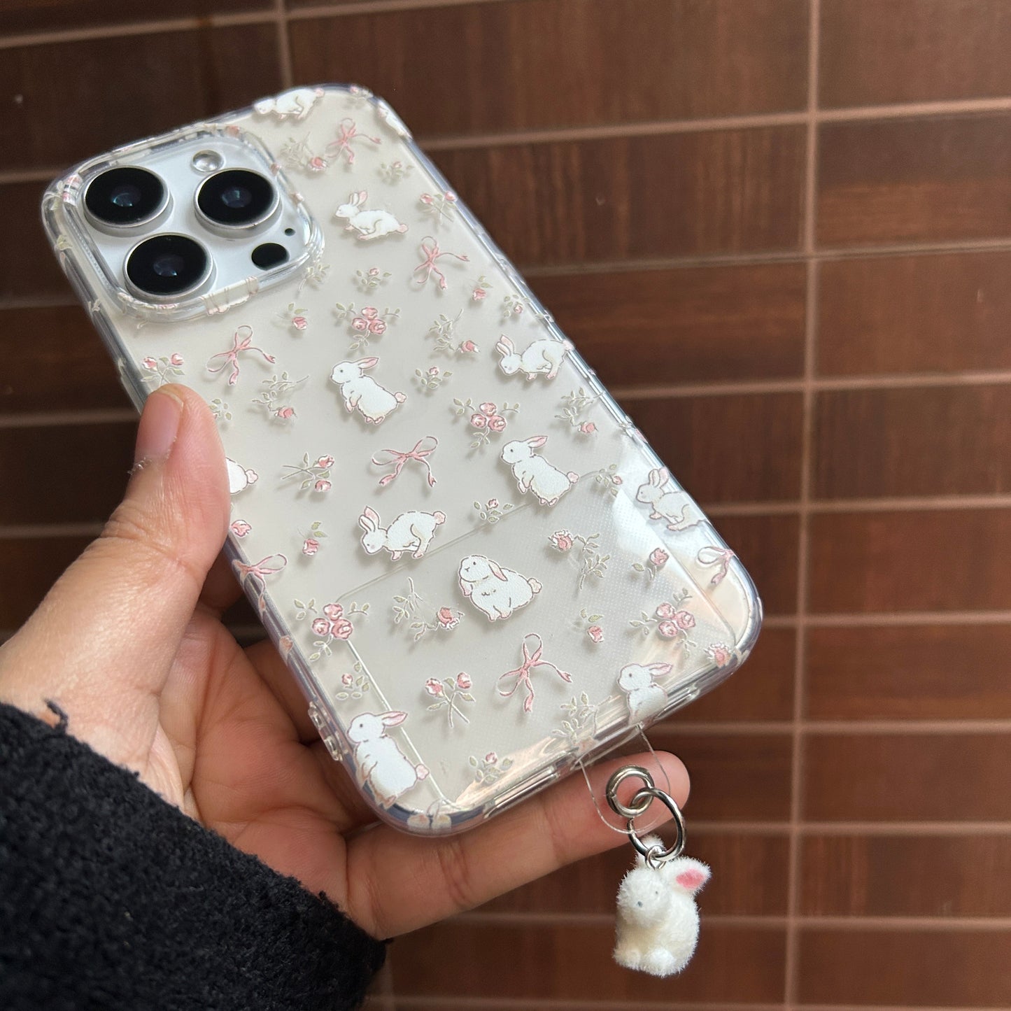 Milk Tea Bunny Case With Hanging Bunny