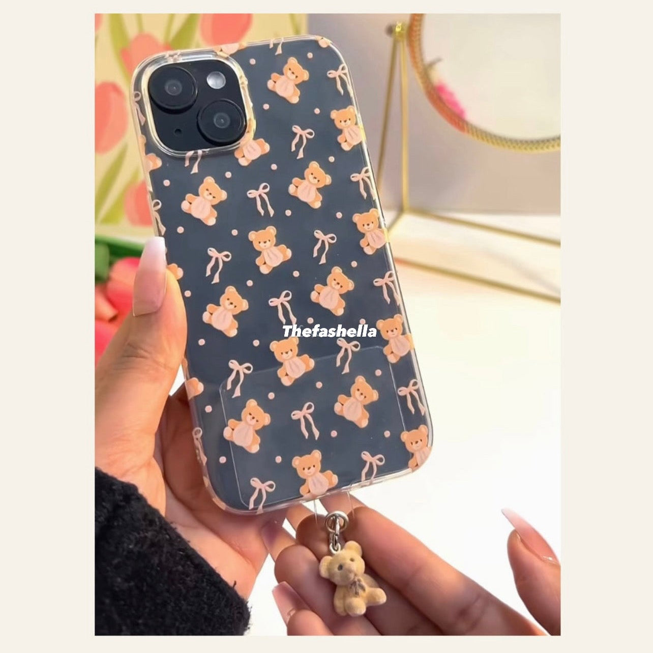 Pretty teddy brown bow case with hanging teddy